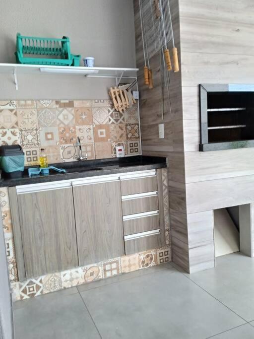 Casa Aconchegante, Local Espacoso E Bem Localizado Casa de férias *